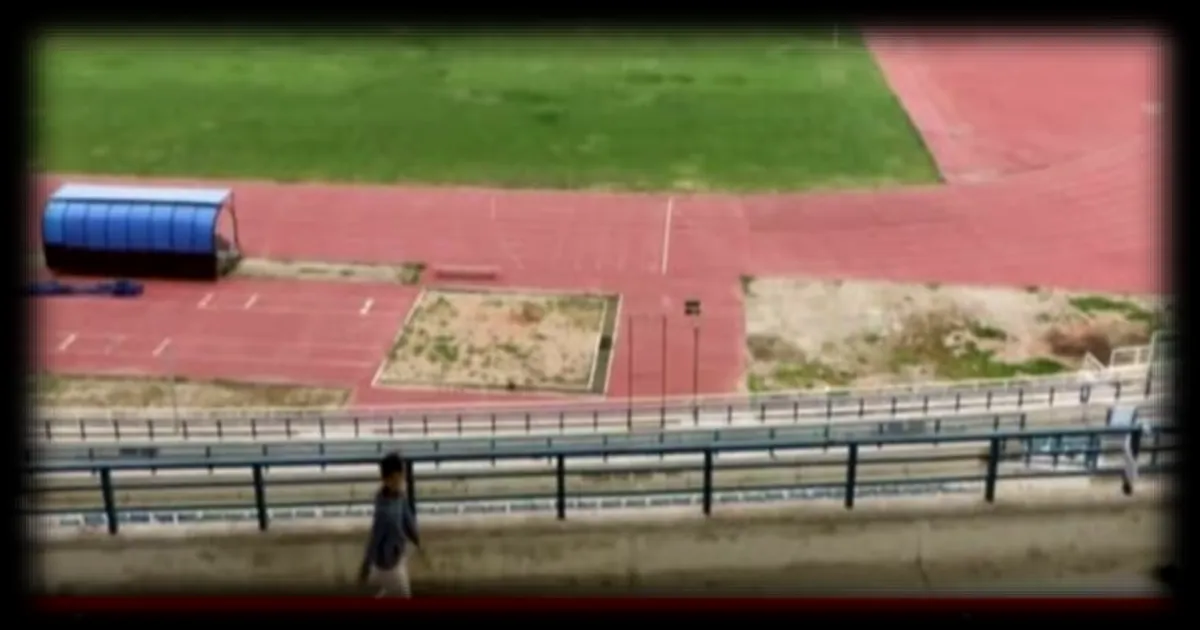 Un centre d'accueil pour réfugiés ouvert dans un stade à Beyrouth suite aux bombardements