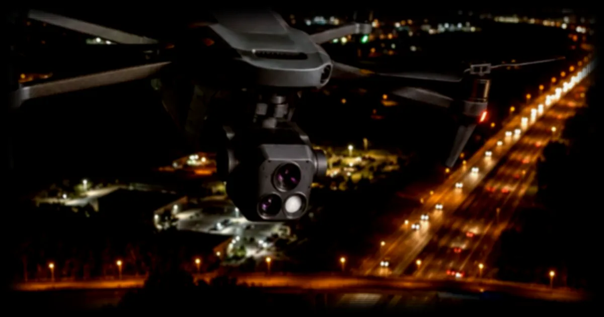 Un drone survole 120 km d’autoroute de nuit pour détecter les dangers : une première en France