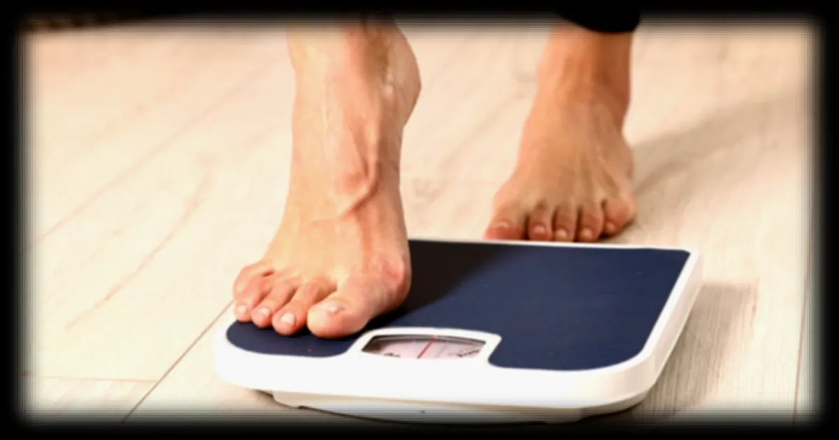 Un duo de traitement novateur permet à 120 femmes de perdre 35 % de poids en plus à la ménopause