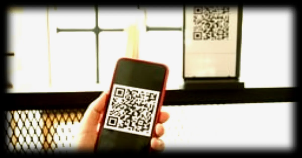Un habitant de 67 ans face à l'obligation de scanner un QR-code pour entrer à la mairie