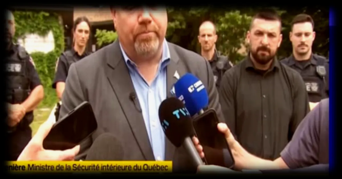 Un moment très triste pour le ministre de la Sécurité intérieure du Québec après la mort d'un policier