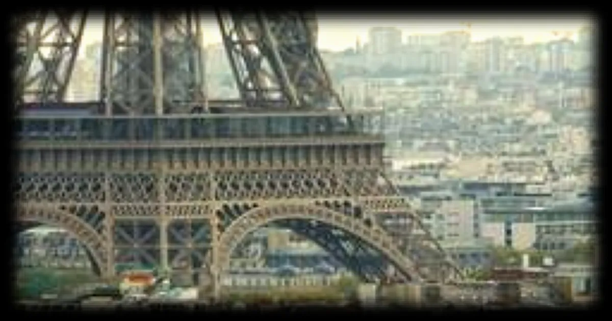 Un morceau historique de l’escalier de la tour Eiffel sera mis aux enchères à Paris en mai