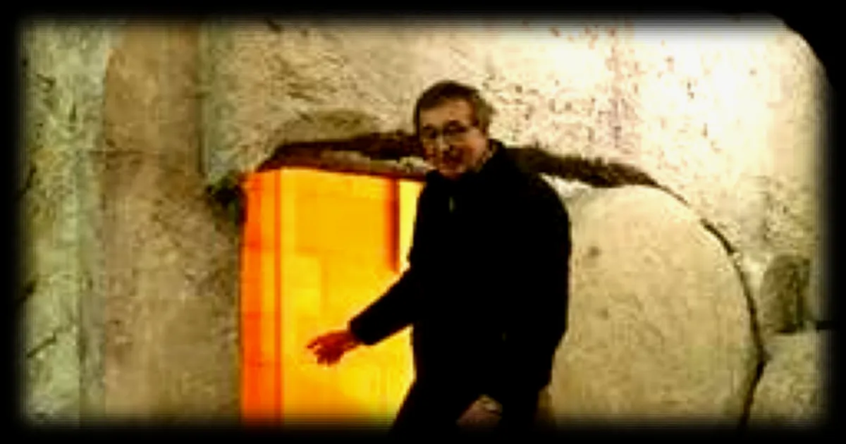 Un paroissien de Lisieux réalise une réplique grandeur nature du tombeau du Christ en polystyrène