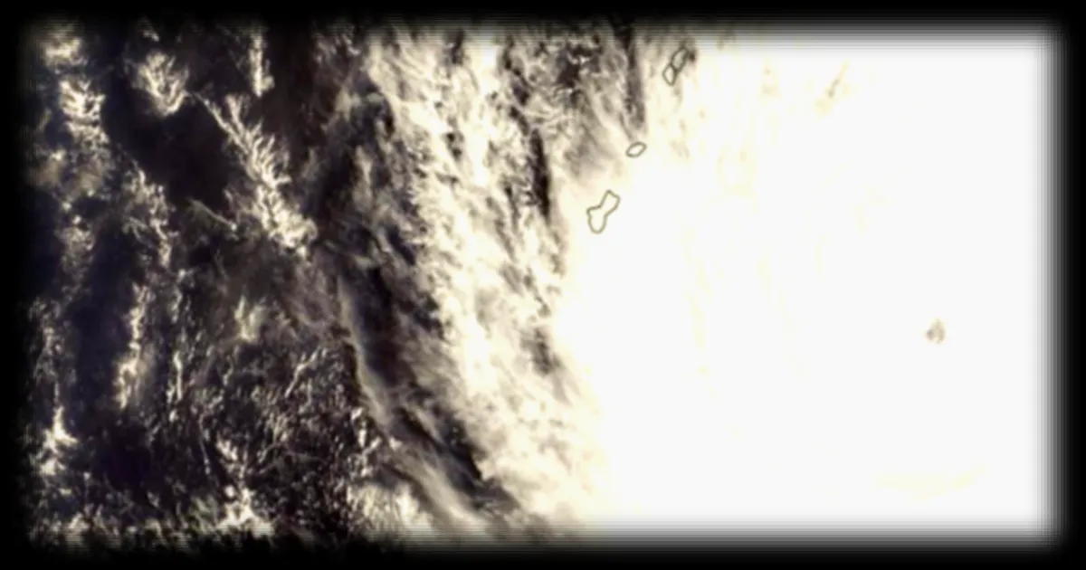 Un super typhon de catégorie 5 frappe le Pacifique avec des vents à 300 km/h : le typhon Sinlaku fait des ravages sur les îles américaines