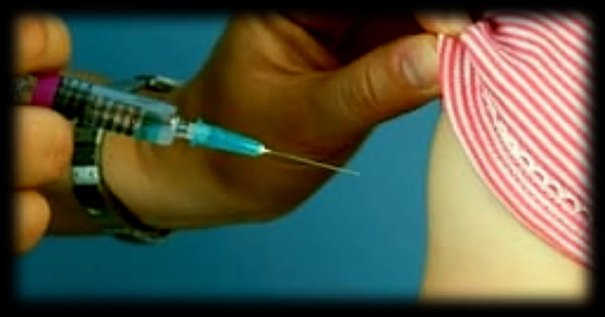 Une Américaine poursuivie pour avoir étouffé ses jumeaux après avoir attribué leur mort aux vaccins
