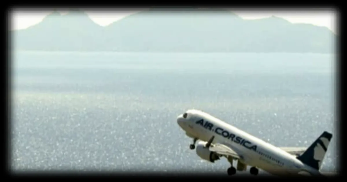 Une défaillance rare sur un avion d'Air Corsica : atterrissage d'urgence à Orly