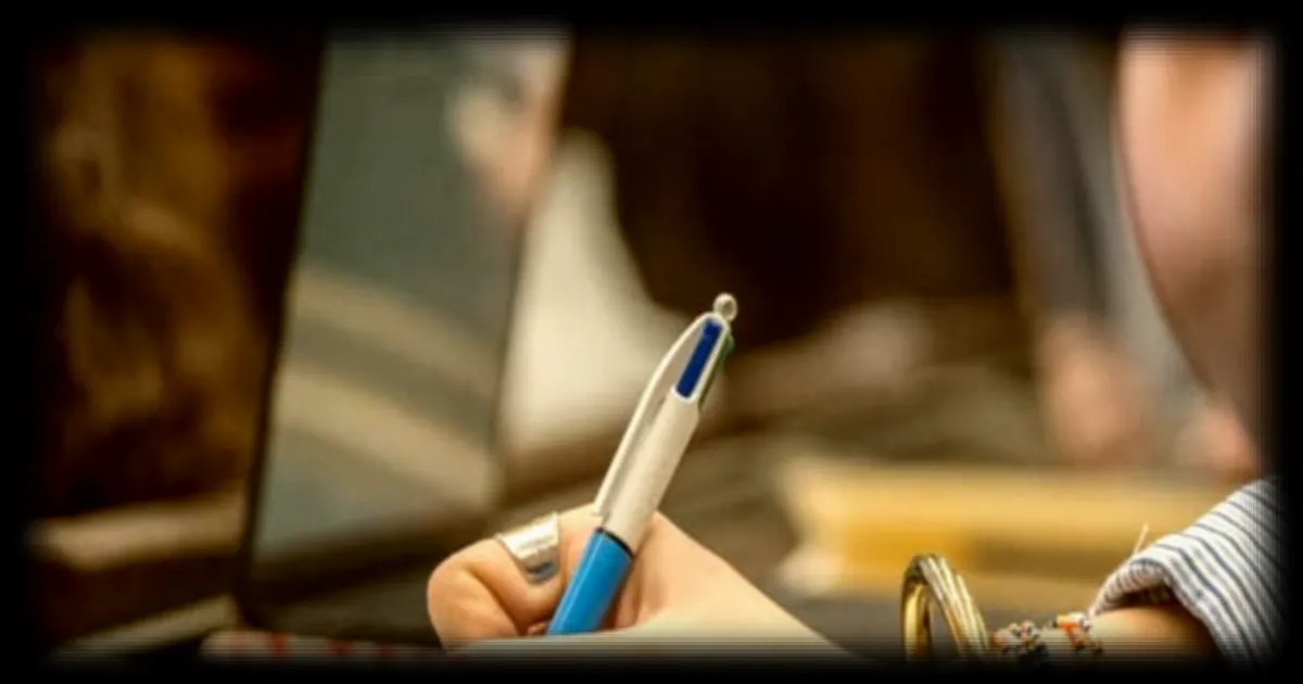 Une étudiante à Paris porte plainte après la découverte d'une croix gammée sur une crêpe dans son école