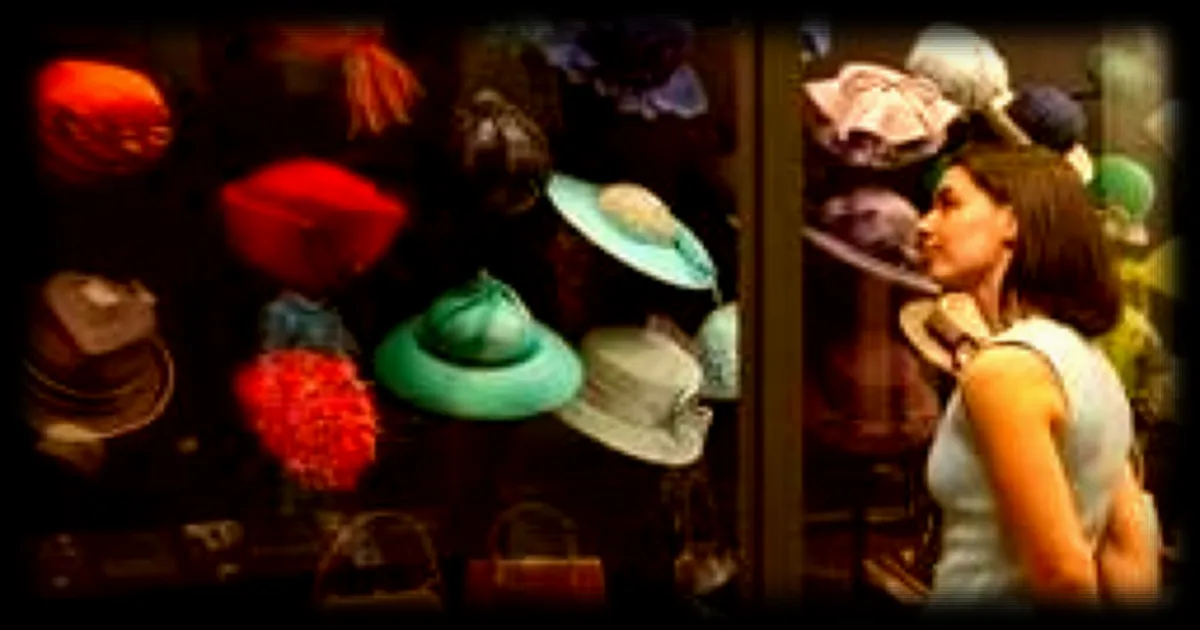 Une exposition à Londres célèbre la reine Elizabeth II et révèle la nostalgie des Britanniques