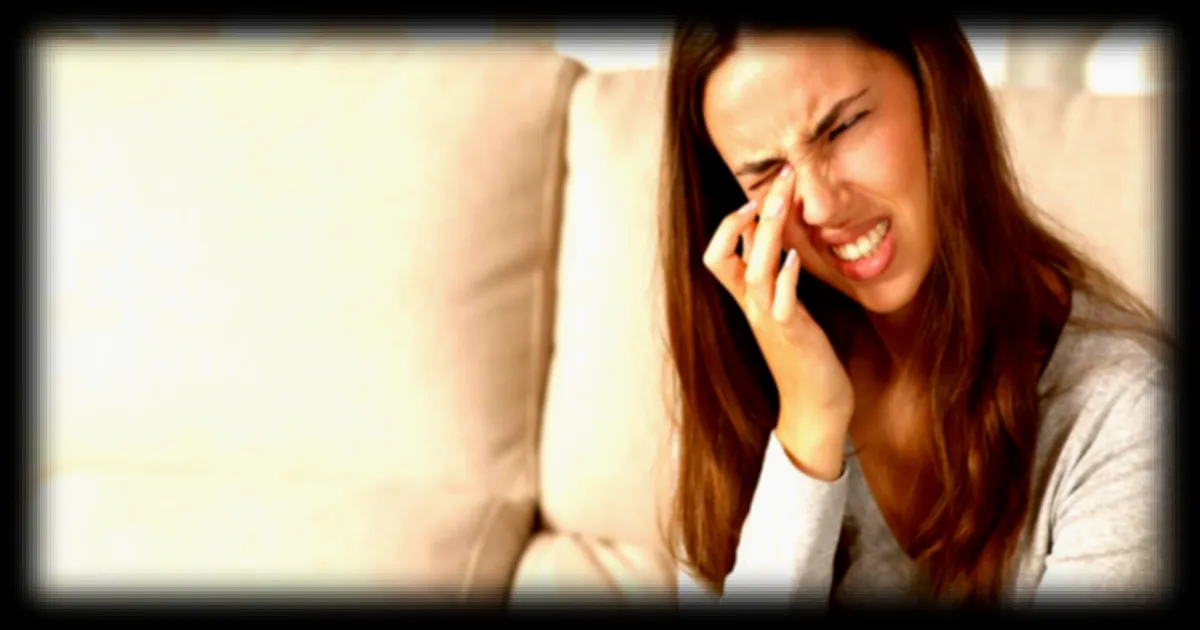 Une femme de 41 ans découvre des vers vivants dans son œil droit à Pékin