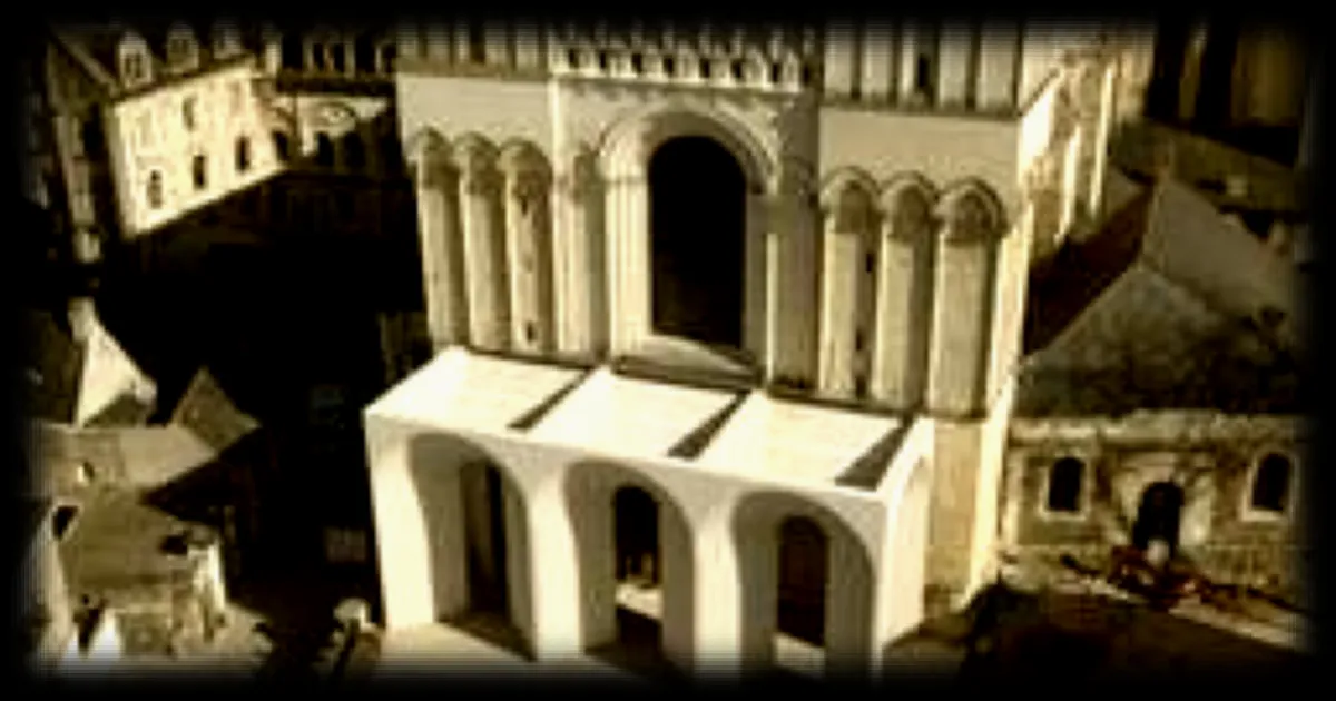 Une galerie en béton pour préserver des sculptures du Moyen-Âge : un projet discuté à Angers