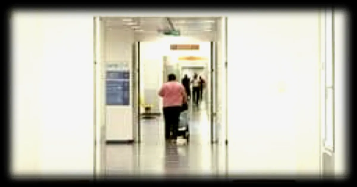 Une infirmière au Pays de Galles licenciée pour avoir eu des rapports sexuels au travail