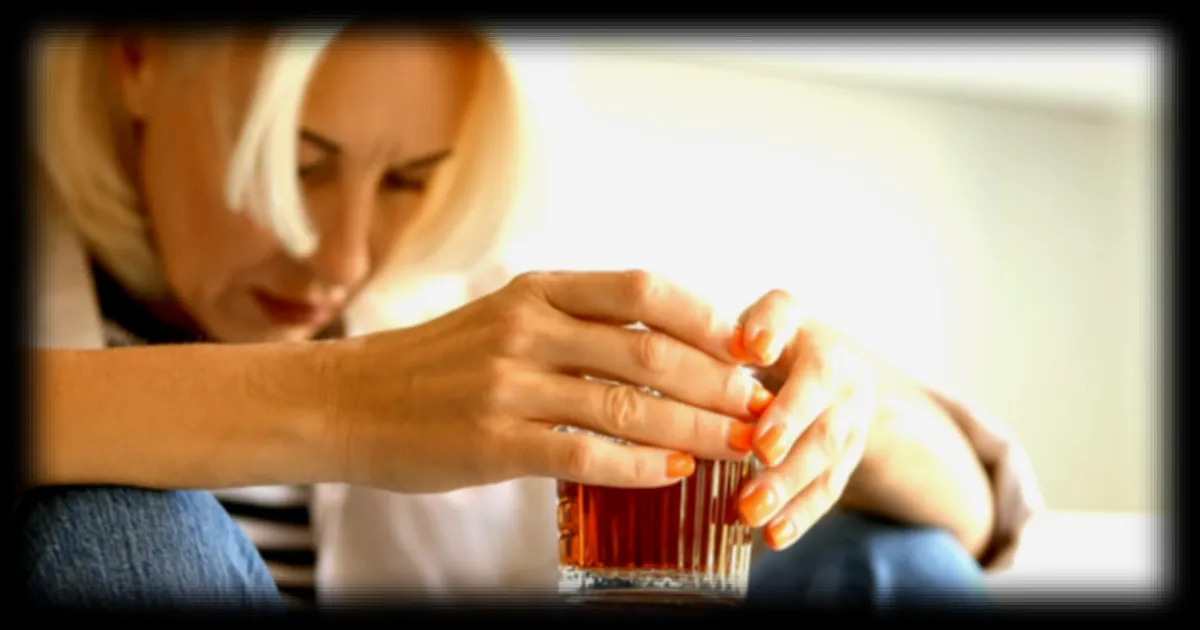 Une infirmière cache ses addictions pendant des années : le déclic qui a tout changé