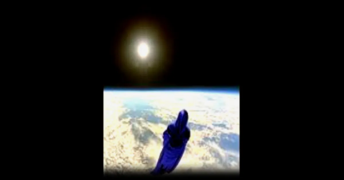 Une mystérieuse silhouette repérée flottant dans l'atmosphère intrigue les observateurs