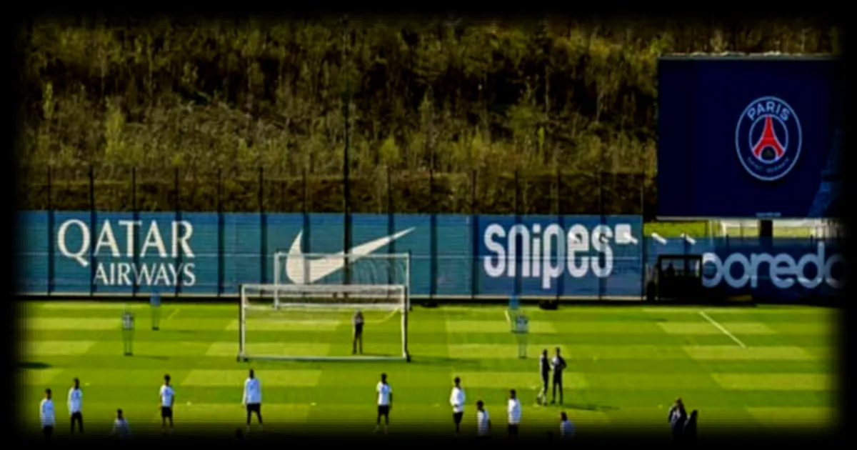 Une nouvelle bataille entre le Barça et le PSG pour un jeune talent prometteur selon RMC Sport