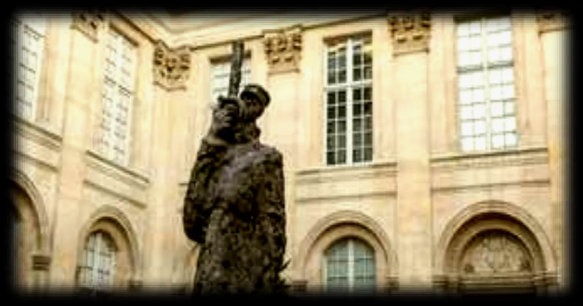 Une première cérémonie d’hommage national à Alfred Dreyfus organisée dimanche, en présence d'Emmanuel Macron
