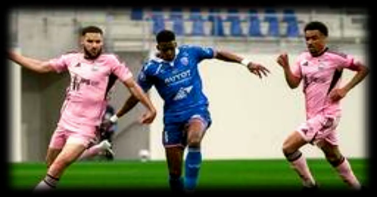 US Concarneau - Le Puy : Les Thoniers en difficulte avec un 0-3 face a Le Puy