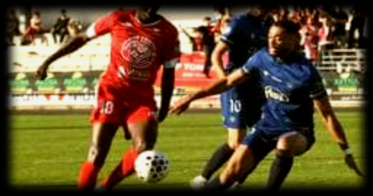 Vendée FC La Roche tient bon à dix contre le Stade Poitevin et arrache le nul selon Ouest France