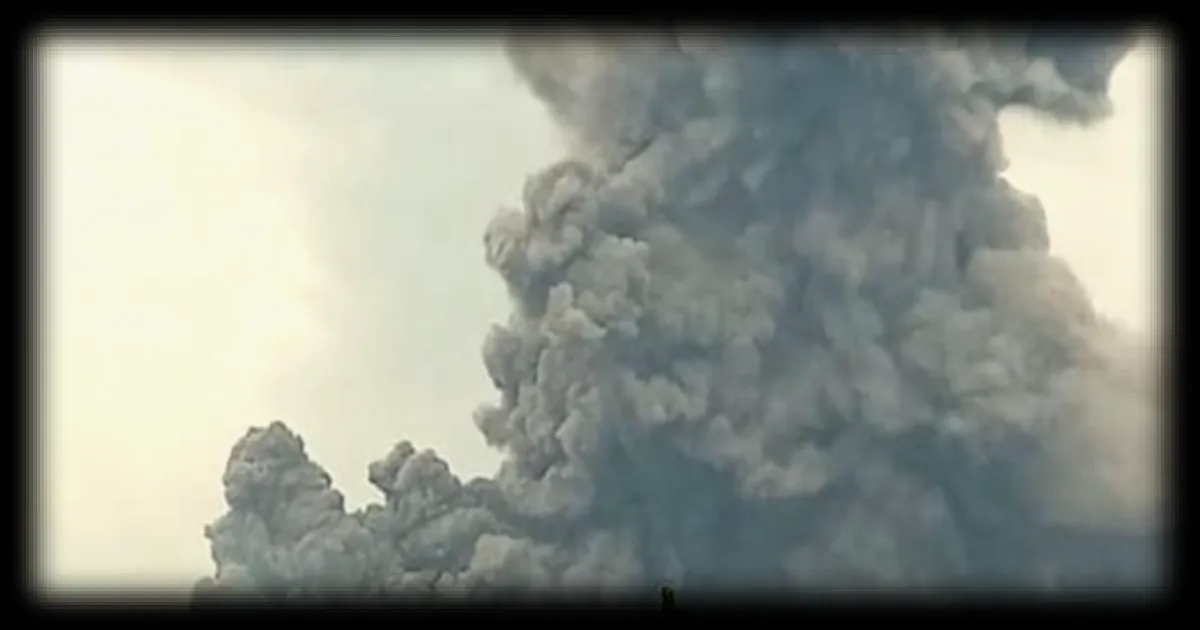 Vingt disparus après l'éruption du volcan Dukono en Indonésie