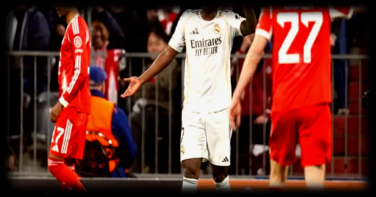 Vinicius s'emporte contre Jude Bellingham pendant Bayern-Real