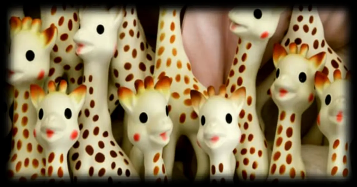Vulli reconnaît produire Sophie la girafe en Chine, malgré son engagement en faveur du made in France