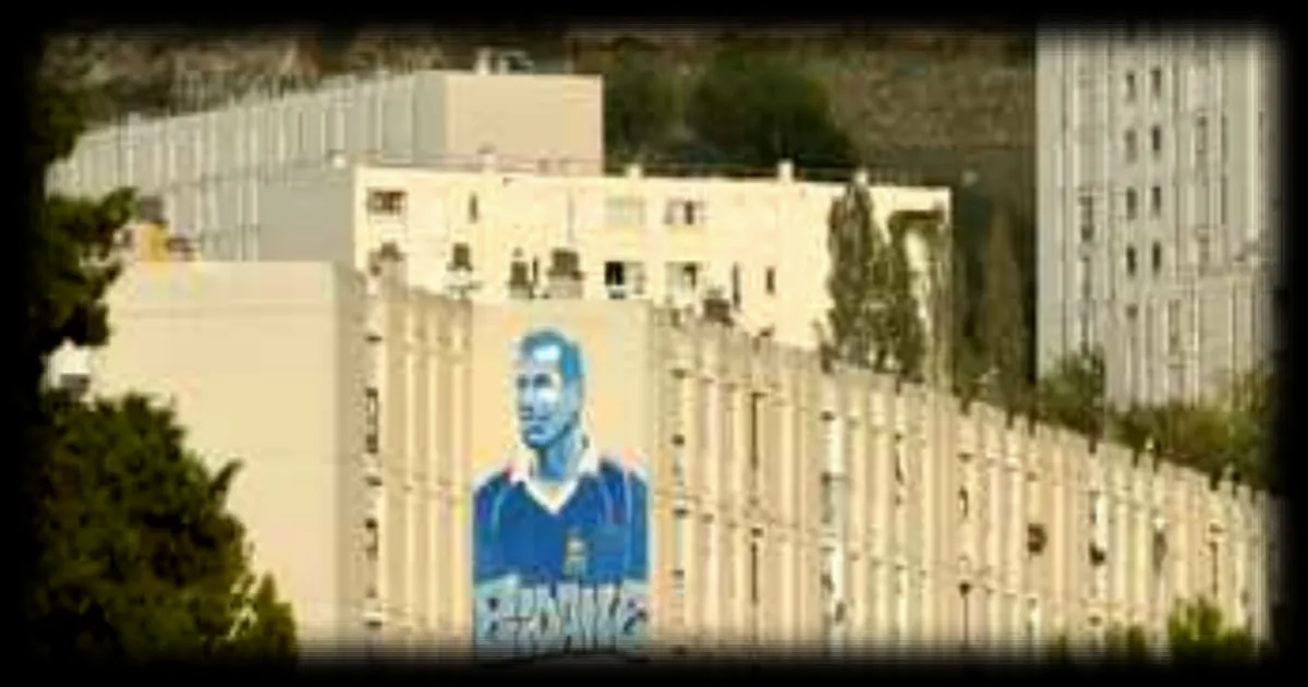 Zinédine Zidane, nouveau sélectionneur des Bleus : la fierté de son quartier marseillais, La Castellane