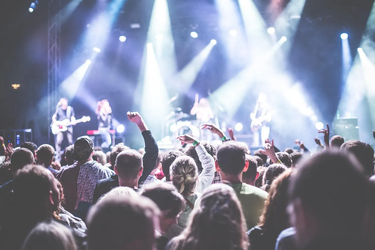 Tachkent vibre au rythme du jazz : le festival international attire des milliers de spectateurs et des stars mondiales