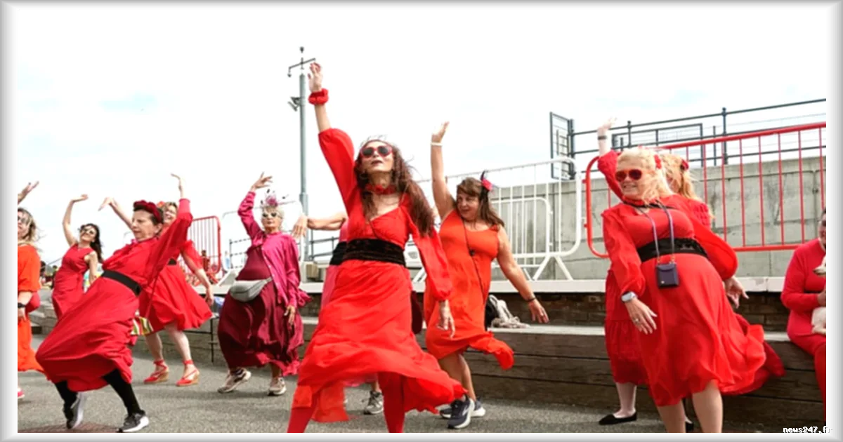 « The Most Wuthering Heights Day Ever » : des centaines de fans en rouge reproduisent la danse mythique de Kate Bush