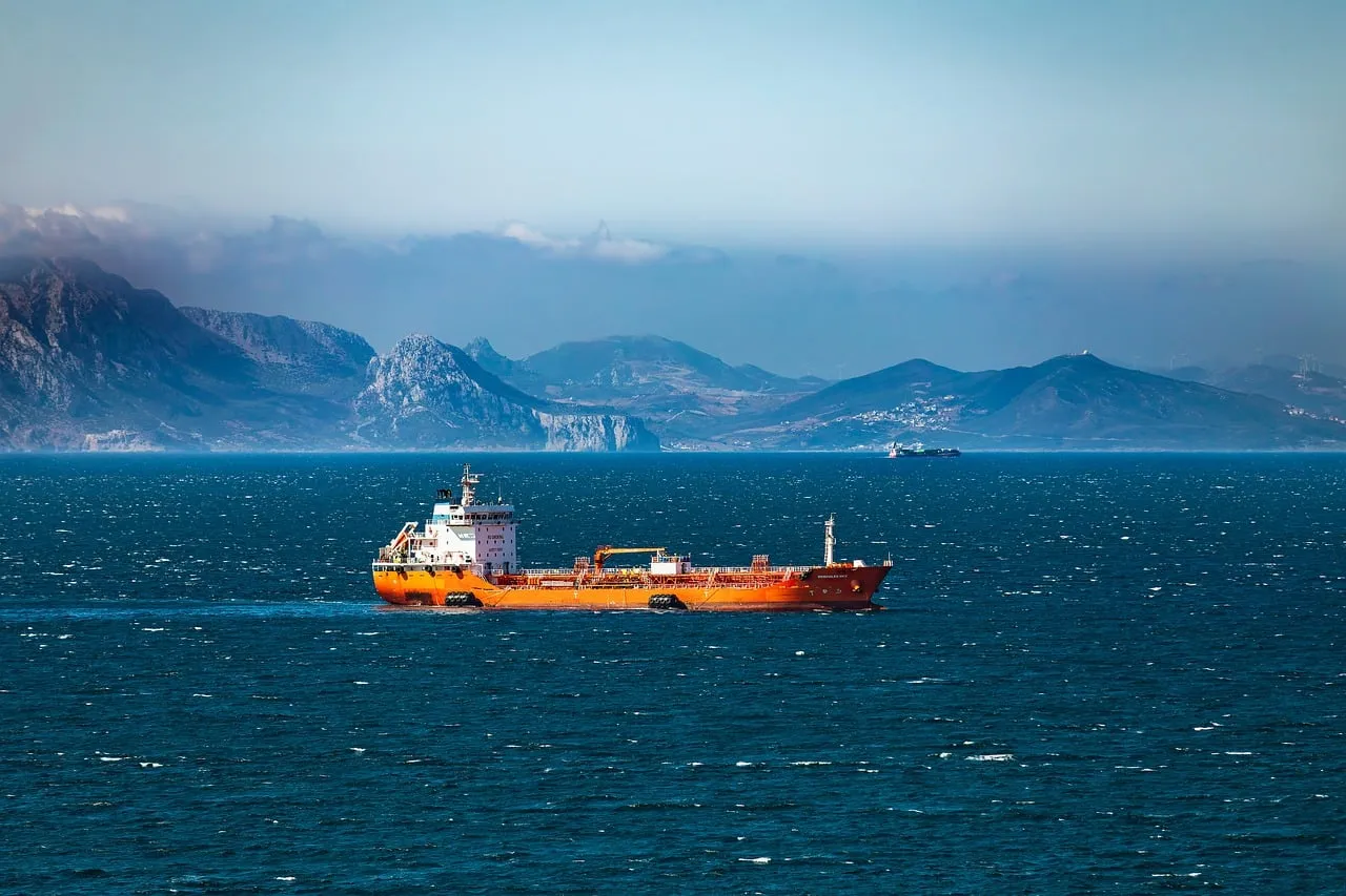 Transport maritime dans le golfe Persique : les armateurs restent prudents face à l’incertitude sur le détroit d’Ormuz