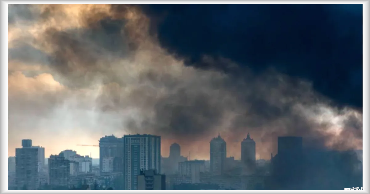 Ukraine : explosions à Kiev, la ville visée par une attaque de missiles