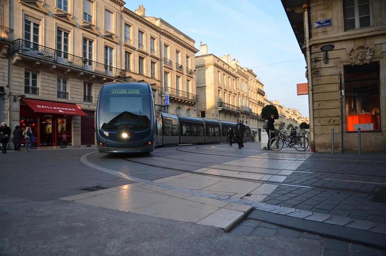 Violences sexuelles en maternelle : sept plaintes à Bordeaux déclenchent une enquête