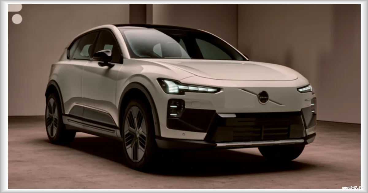 Volvo EX60 Cross Country : les prix dévoilés en France pour ce SUV électrique axé sur l'aventure